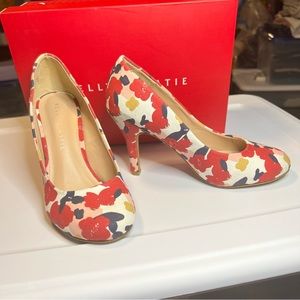 Kelly & Katie Coderno Pump